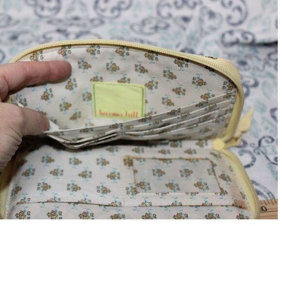 Lemon Hill Tote, Wallet, Cosmetic Bag Set Yellow - Picture 16 of 16